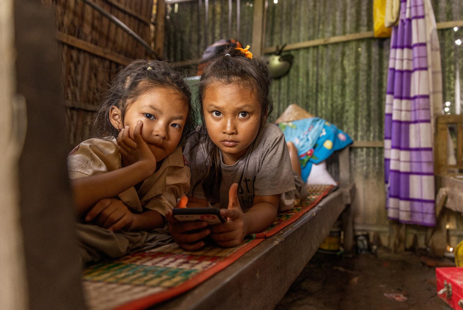 Barn med mobil - Vietnam 2024