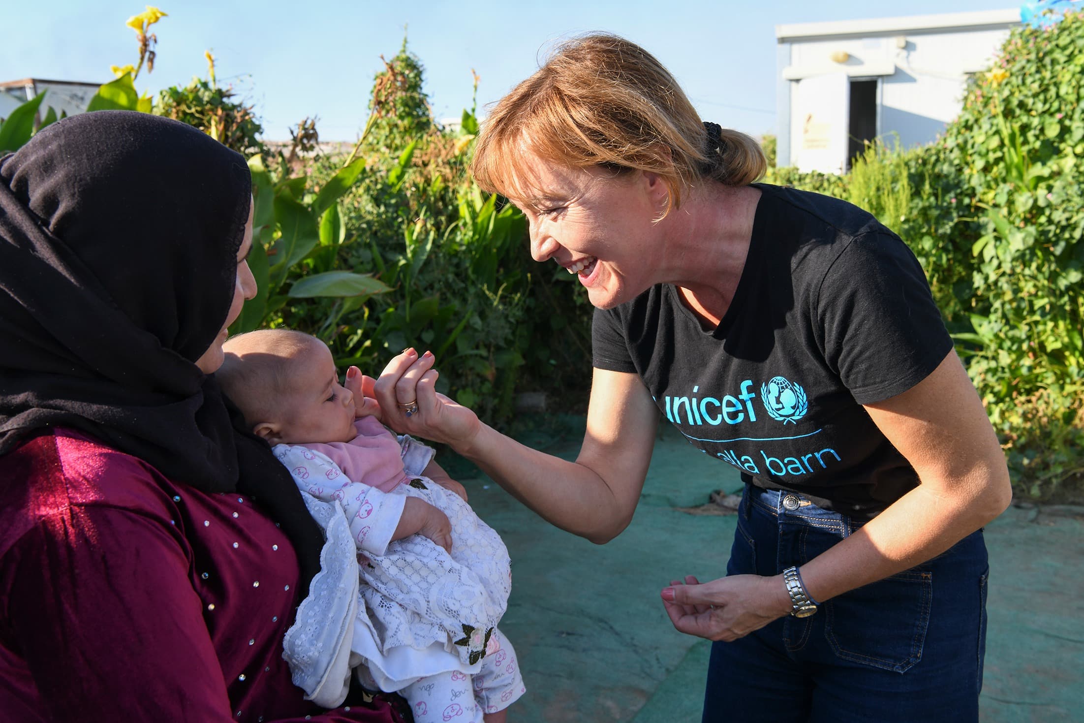 Pernilla möter mamma och barn - Jordanien 2023 - cropped desktop