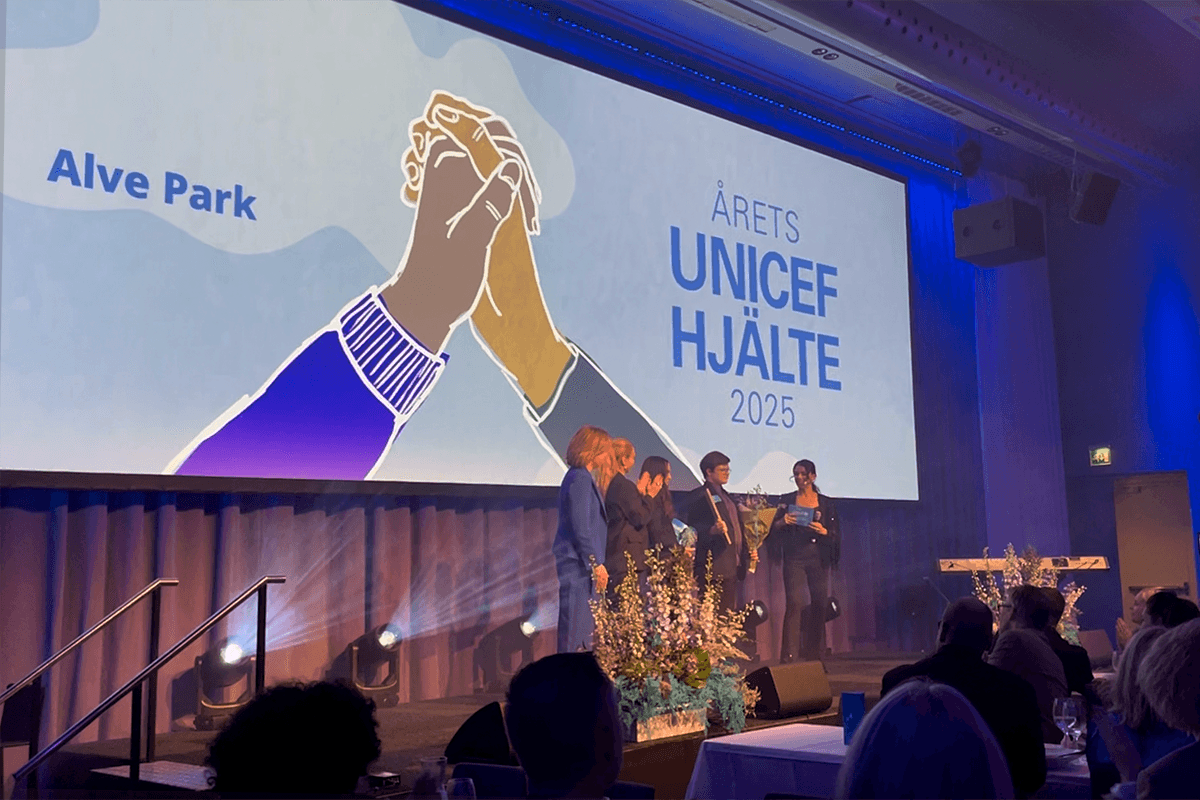 Alve Park på scen – Årets UNICEF-hjälte 2025