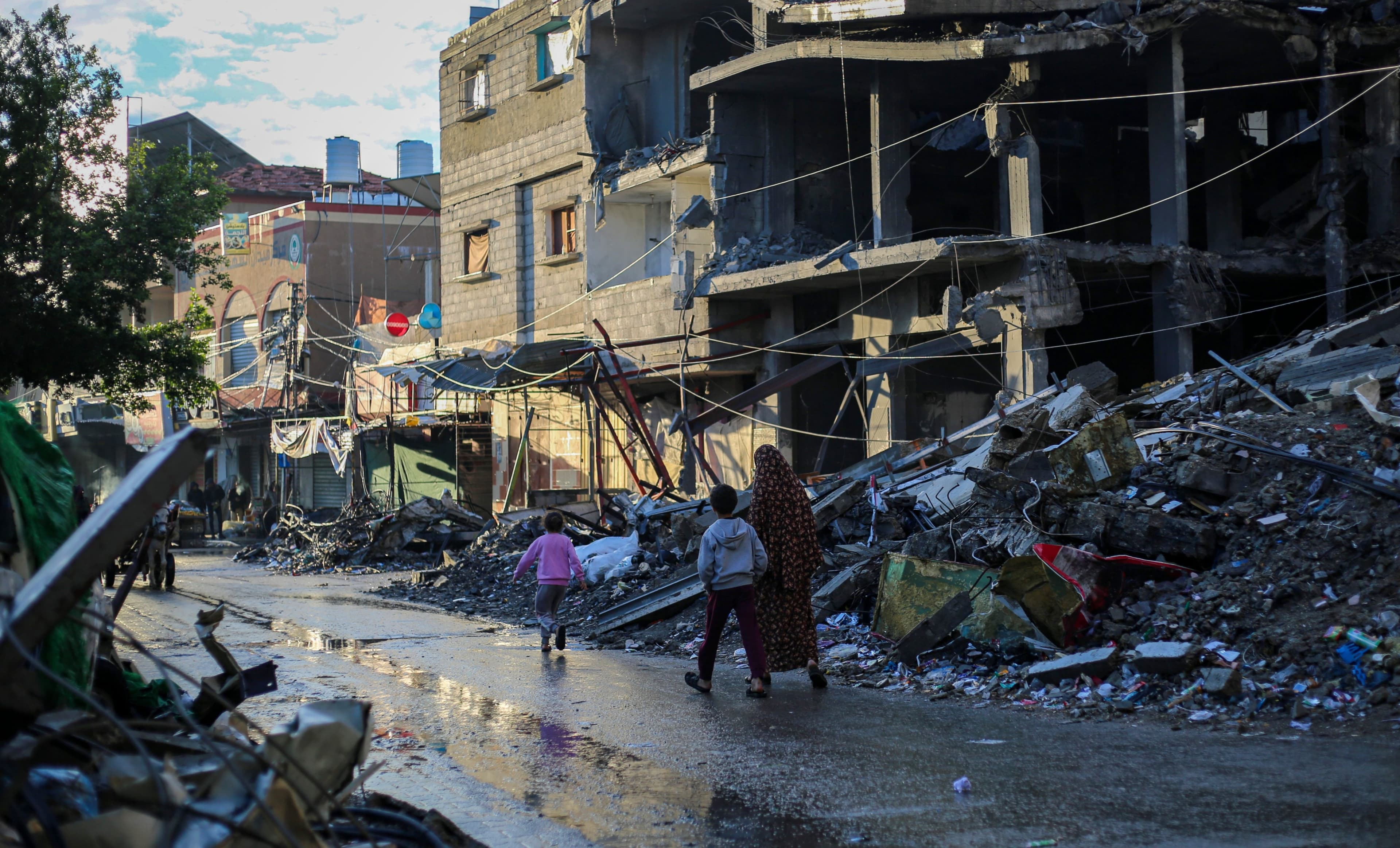 Familj i rasmassor - Gaza 2024